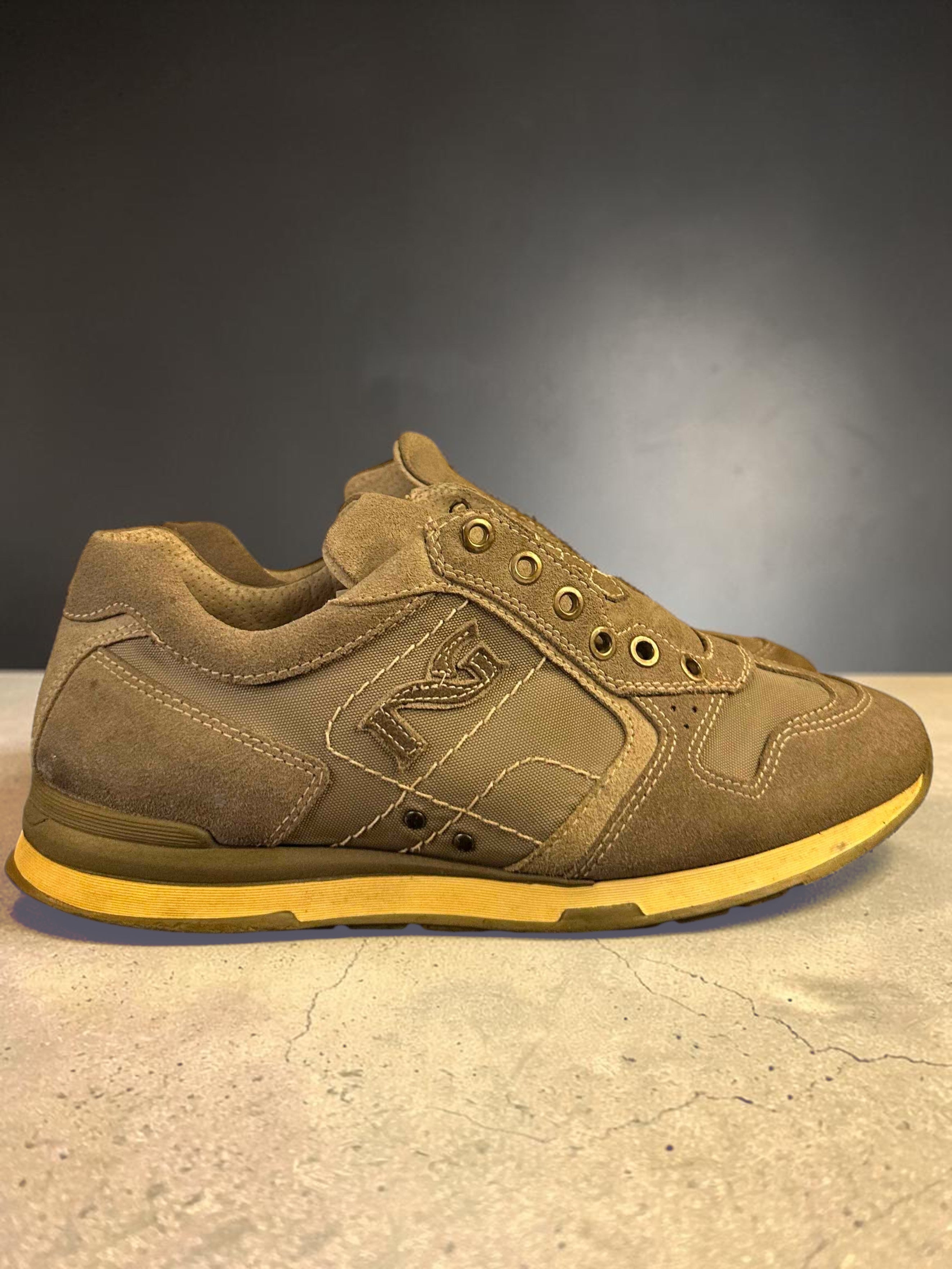 NERO GIARDINI ITALIAN LUXURY RUNNER SNEAKERS – EARTHY BROWN
