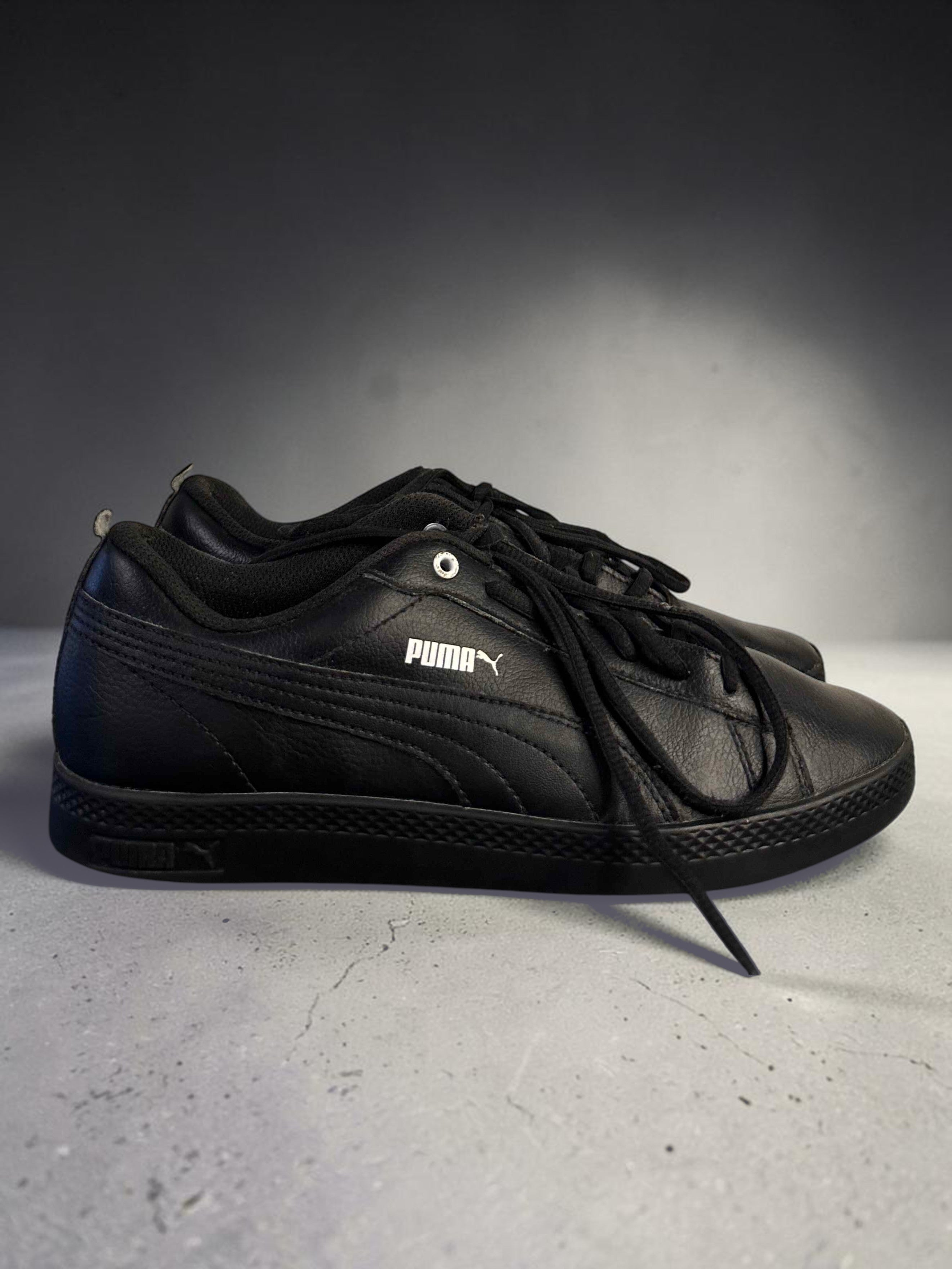PUMA SMASH SLEEK LOW-TOP SNEAKERS
