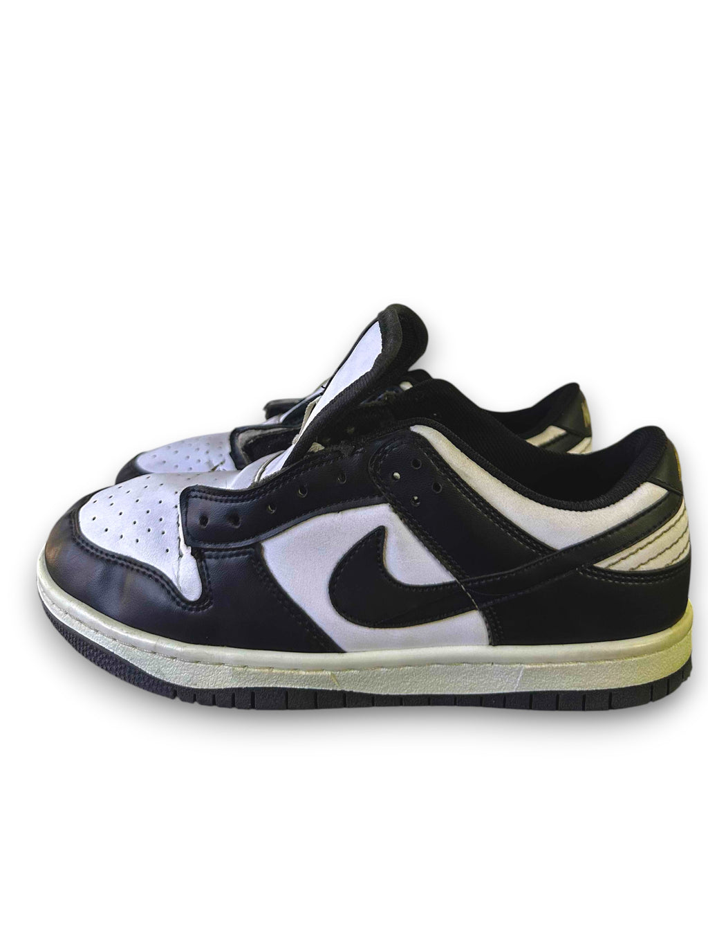 Nike Dunk Low ‘Panda’ – Black / White Vintage Edition